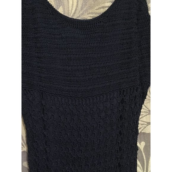 Easy Elegant Black Gown - Picture 2 of 2